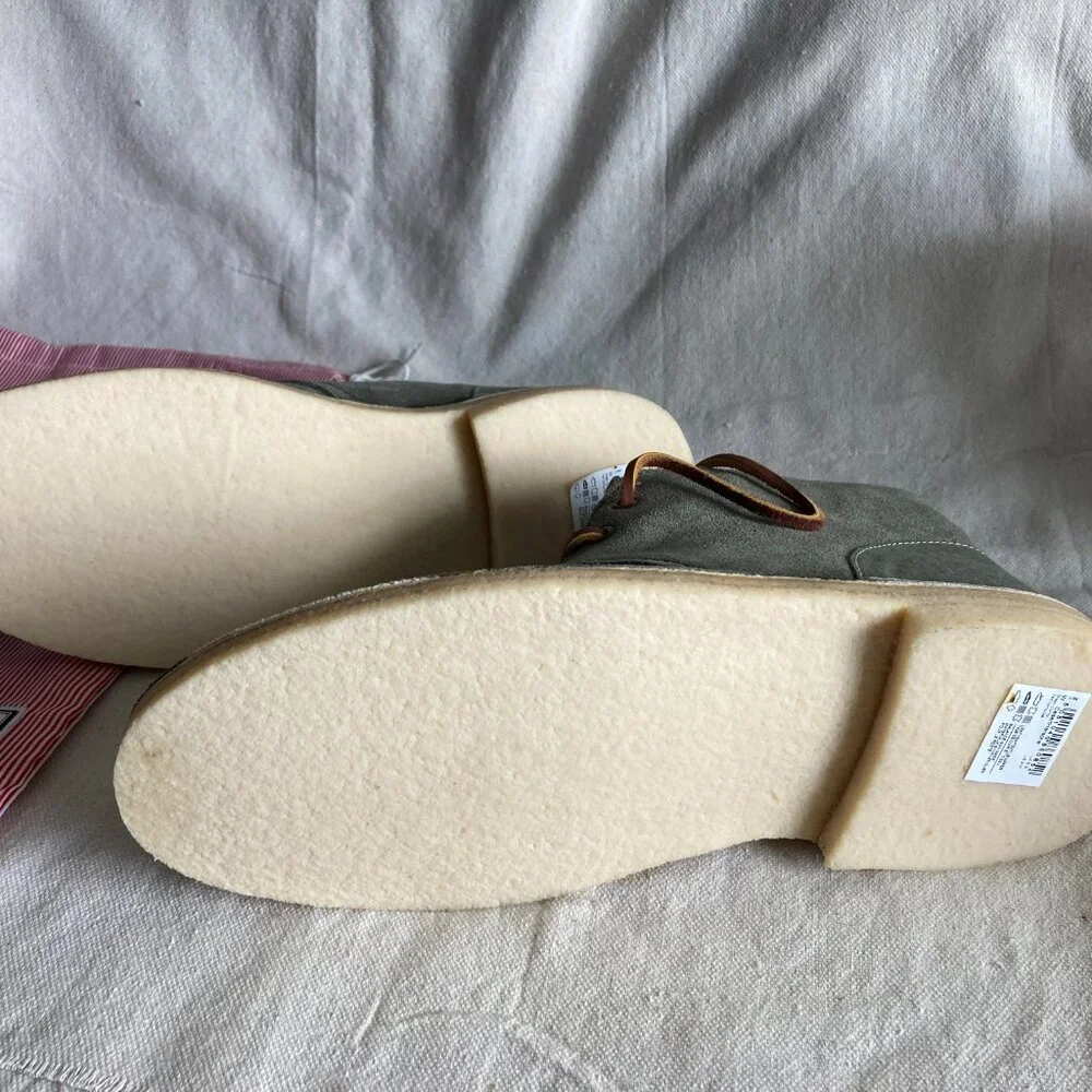 Clark's original gray desert boots by Herschel Size men's  9M never worn - Picture 9 of 11
